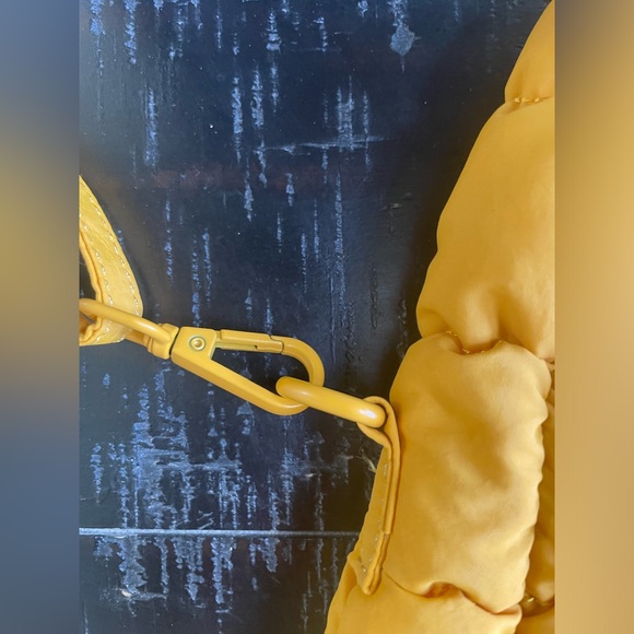 MMS Design Studio - Golden Yellow Quilted Shoulder Bag - Picture 3 of 8